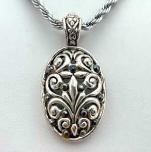Vintage Ornate Oval Pendant